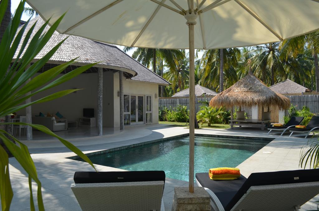 Sunset Palms Resort Gili Trawangan Kamer foto